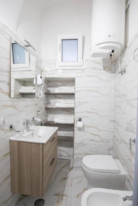 דירות נאפולי Concordia House Centro Storico מראה חיצוני תמונה